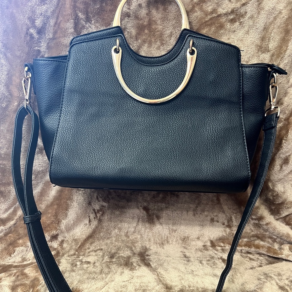 Elegant Black Leather Handbag